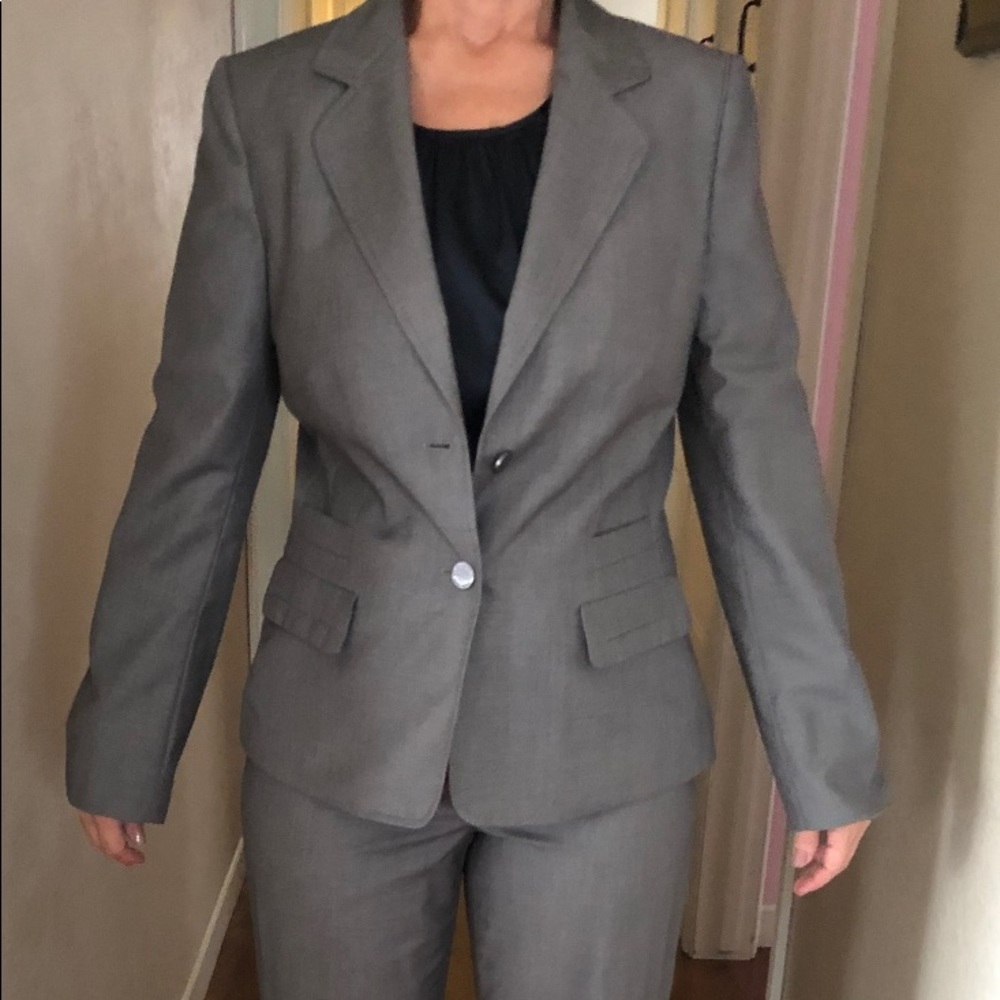 Suit
